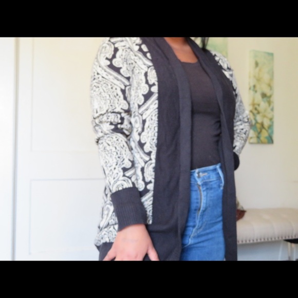 Open sweater - Picture 4 of 7